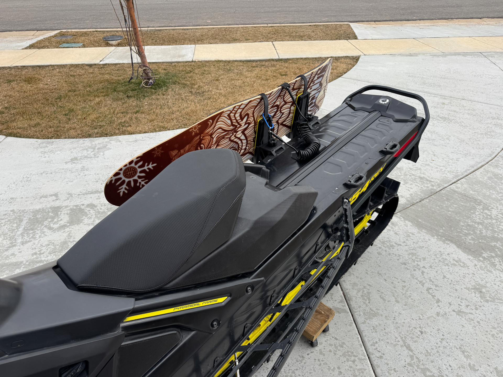 Double Stack Snowmobile Rack Vise Racks | LinQ Snowmobile Snowboard Rack for Ski-Doo